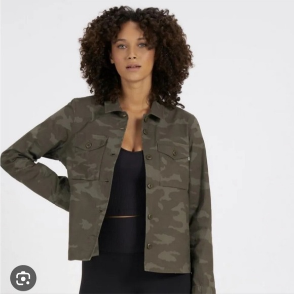 Vuori Jackets & Blazers - NWT Vuori Ripstop Jacket in Oregano Camo Size Small